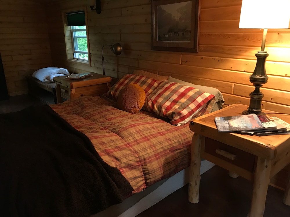 Luxurious Cabin Retreat near Oglebay Park Ohio County Vrbo