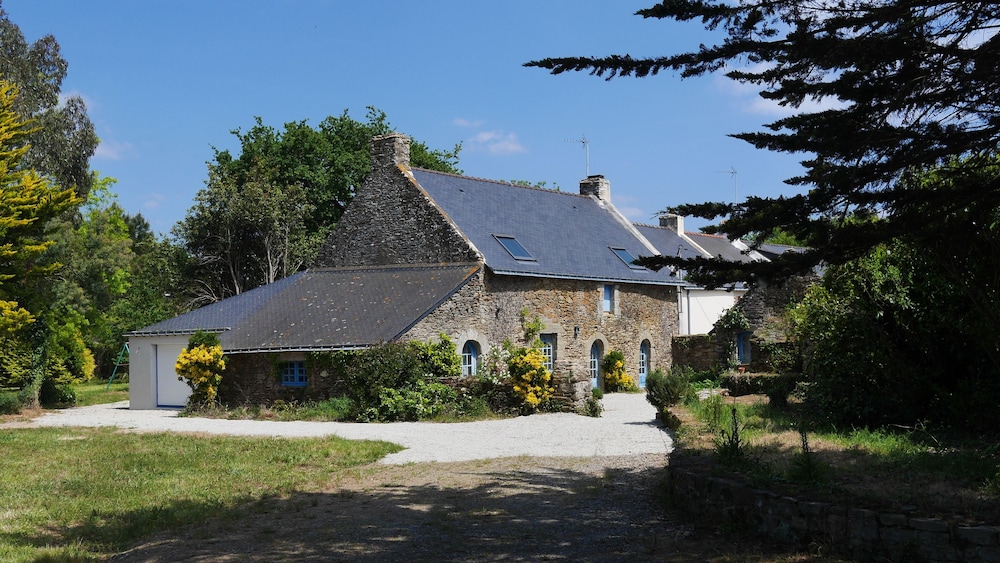 Maison Pour Maximum 9 Personnes à Sarzeau in Sarzeau, France