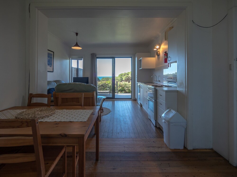 Beachside Units. Unit 1. Pambula Beach Front