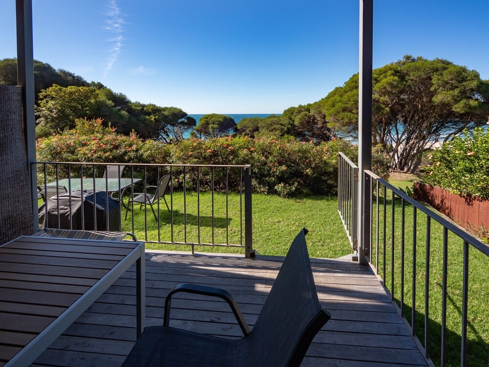 Beachside Units. Unit 1. Pambula Beach Front