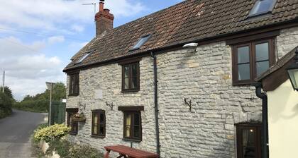 The Pecking Mill Inn