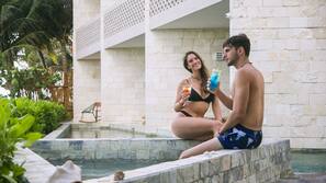 Bain à remous extérieur