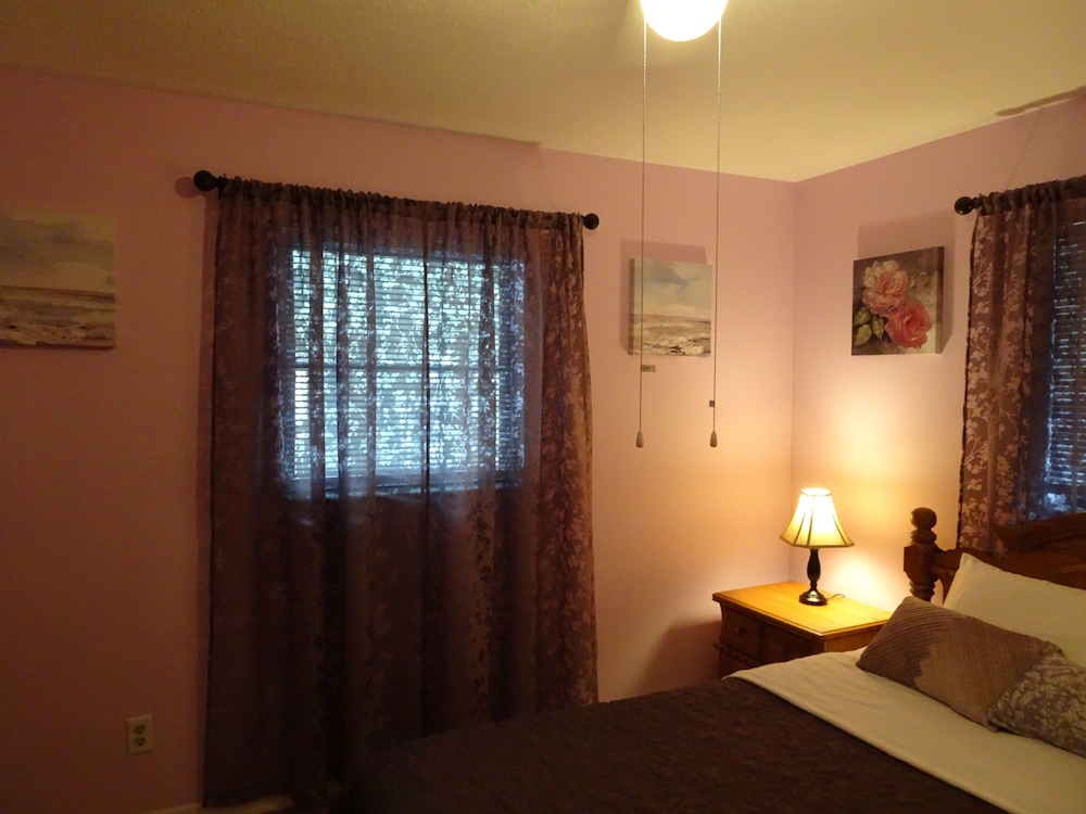 BOOK YOUR DREAM HOME FOR YOUR DREAM VACATION IN VENICE South Venice