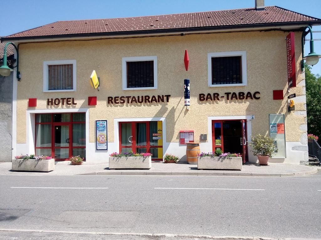 Hôtel restaurant Marinet in Chatillon-en-Michaille in Châtillon-en-Michaille, France