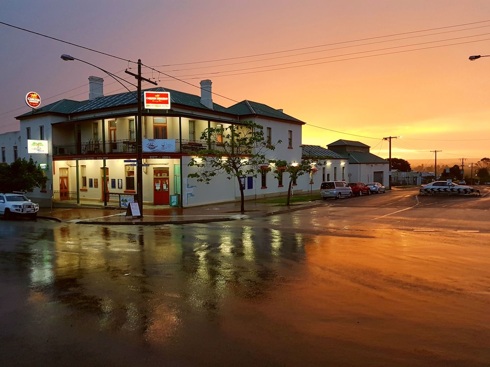 Orbost Club Hotel