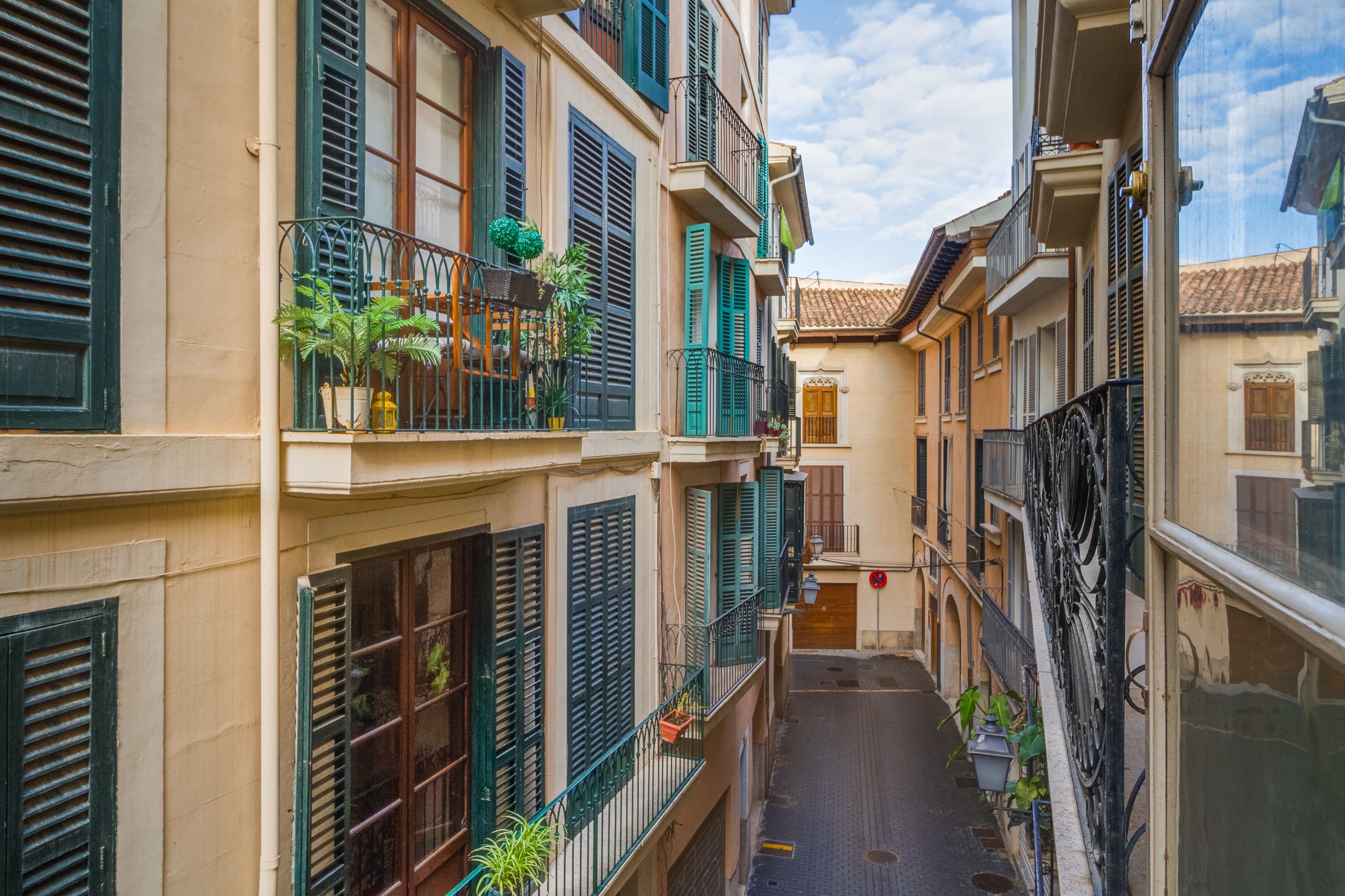 Plaza Mayor Palace In Palma De Mallorca Spain Expedia