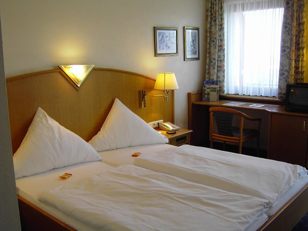 Restaurant & Hotel Hohenzollern in Bad Neuenahr-Ahrweiler, Germany