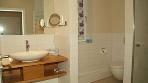 Badezimmerausstattung