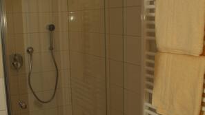 Badezimmerausstattung
