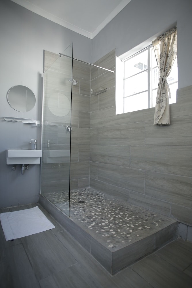 Photo - MOY Guesthouse & Backpackers