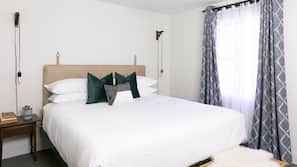 Free WiFi, linens, wheelchair access