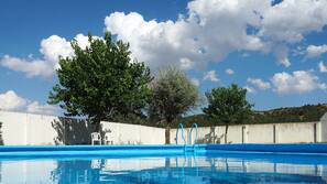 Utomhuspool