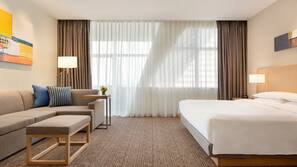 Premium bedding, in-room safe, desk, iron/ironing board