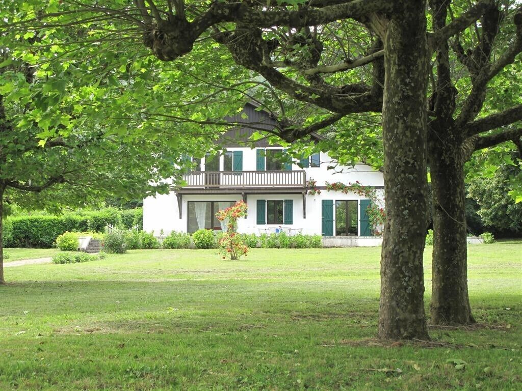 Holiday Home With a lot of Privacy on Spacious Estate at Lake Geneva in Thonon-les-Bains in Thonon-les-Bains, France