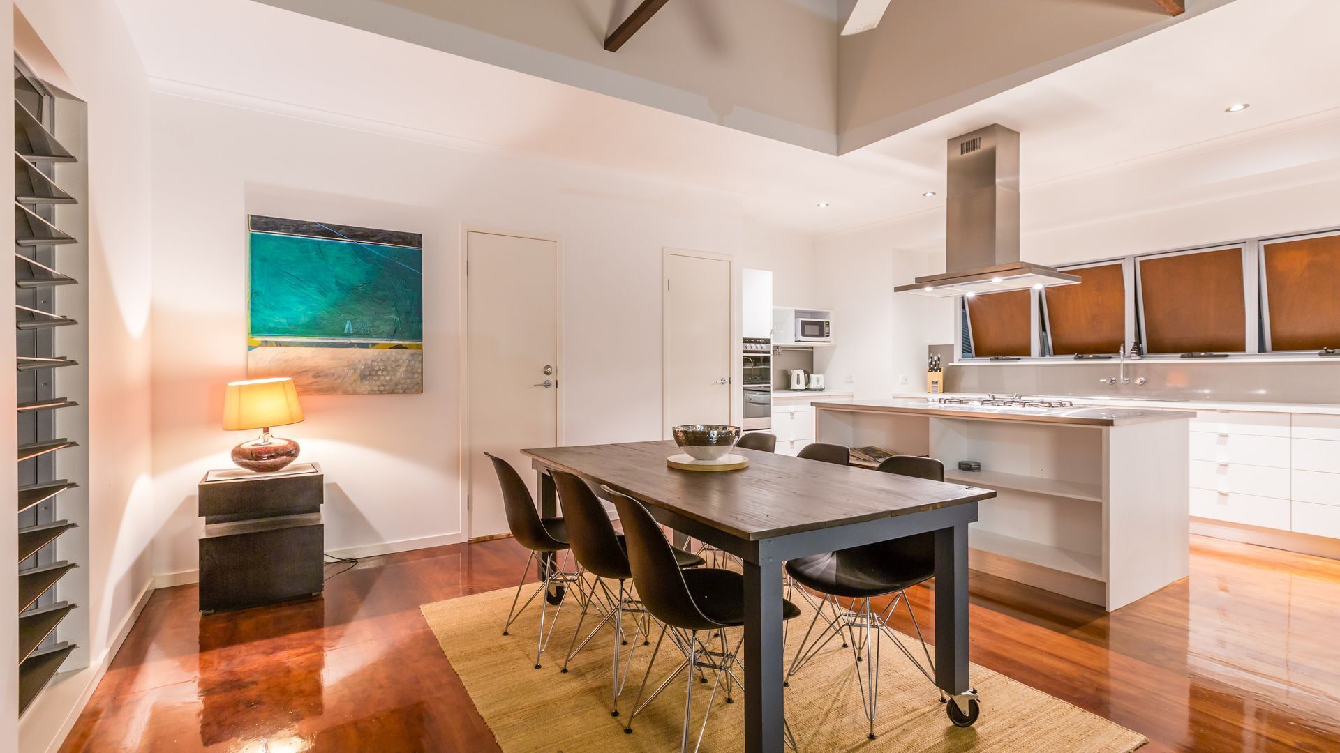 Bonita Vida - Private Couples Retreat; Walk to Beach/restaurants. Great Location