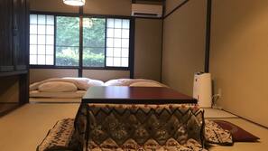 Down comforters, in-room safe, soundproofing, free WiFi