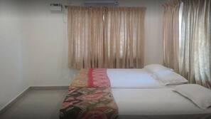In-room safe, desk, free WiFi, wheelchair access