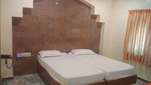 In-room safe, desk, free WiFi, wheelchair access
