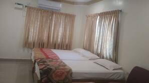 In-room safe, desk, free WiFi, wheelchair access