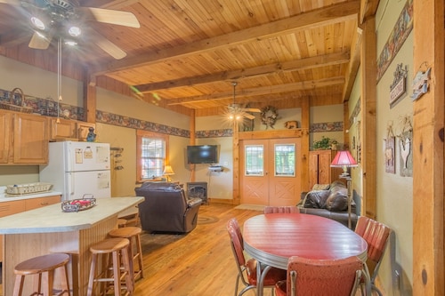 Best Cabins In Colonial Heights For 2020 Find Cheap 49 Cabins