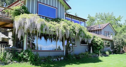 The Bluff on Whidbey B&B