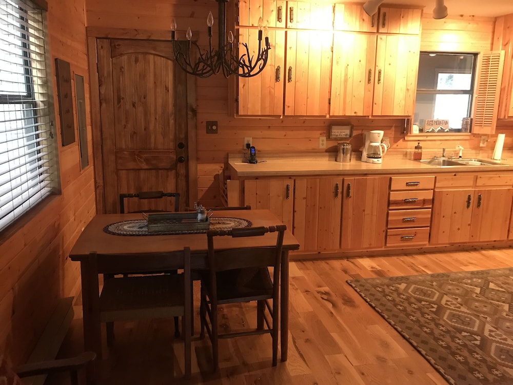 New Listing Ride In Ride Out Cabin Located In St Elmo Co In