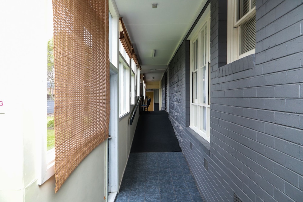 Newport Home Stay and Lodge