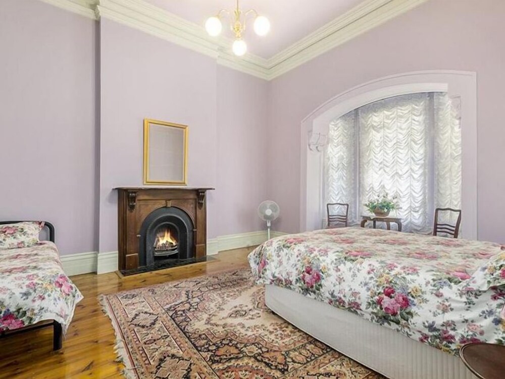 Newport Home Stay and Lodge