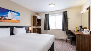 Desk, iron/ironing board, free WiFi, linens