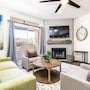 New Renovated Phoenix Vista Condo Sleeps 8 Wifi Cable 3 Pools