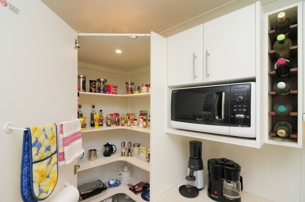 The Stables Tapitallee Lodges Deals & Reviews (Tapitallee, AUS) Wotif