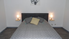 1 bedroom, Internet, linens