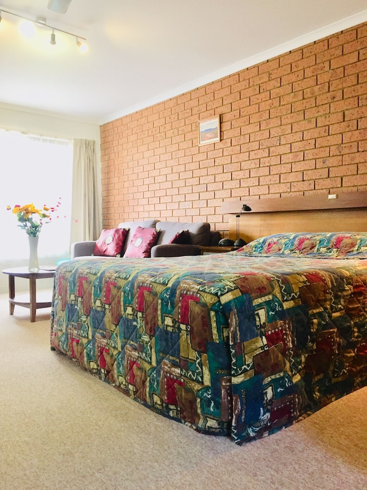 Colonial Motor Inn Pambula