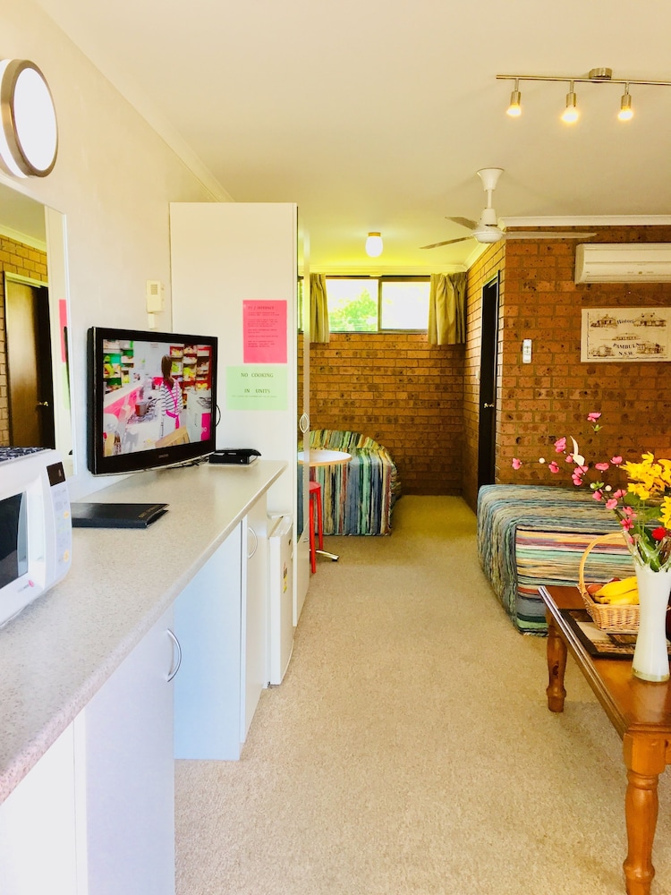 Room, Colonial Motor Inn Pambula