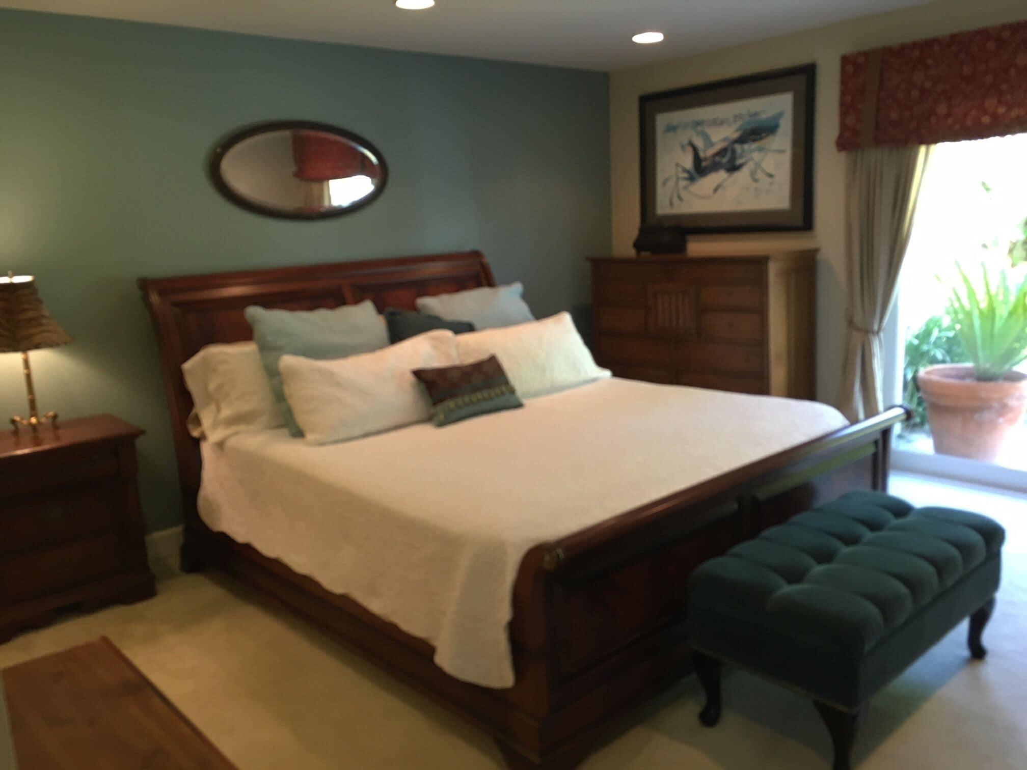 Cool Vibe Mid Century Irvine Home Very Close to Newport and Laguna Beaches in Irvine, United States