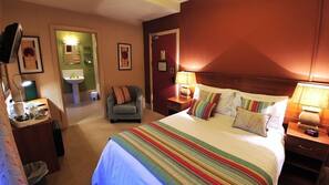 Iron/ironing board, free WiFi, linens