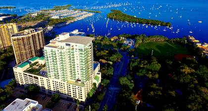 iCoconutGrove Vacation Rentals