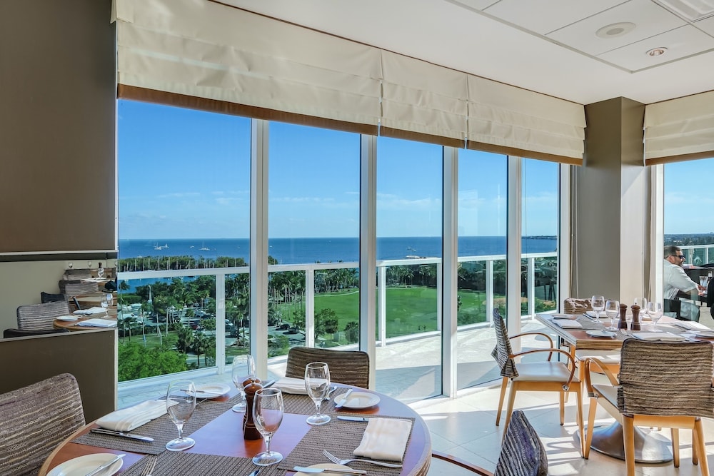 iCoconutGrove Vacation Rentals