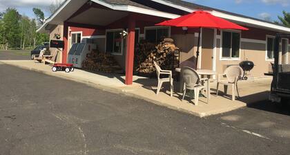 Trails Inn Quadna Mountain Motel