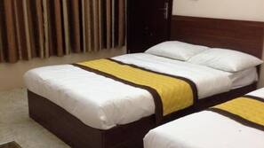 Minibar, bàn, truy cập Internet không dây miễn phí, bộ trải giường