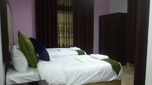 Free WiFi, linens