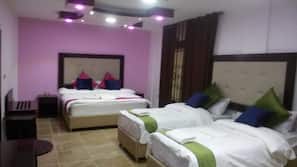 Free WiFi, linens