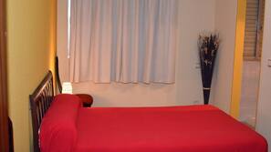 Cunas o camas infantiles gratuitas, wifi gratis, ropa de cama