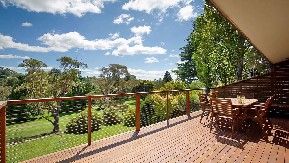 Stableford Lodge Overlooking Golf Course open fireplace Deals