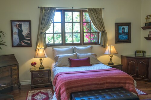 Isla Vista Vacation Apartments 109 Short Term Apartment