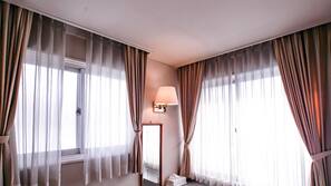 Down comforters, in-room safe, free WiFi
