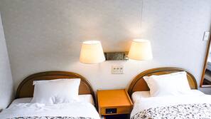 Down comforters, in-room safe, free WiFi