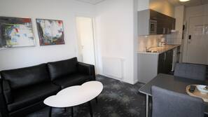 Blendingsgardiner, lydisolert, strykejern/-brett og gratis wi-fi