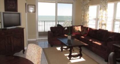 Direct Oceanfront located on Traffic Free Beach - 2 BR 2 BA - South Point Condominiums 411