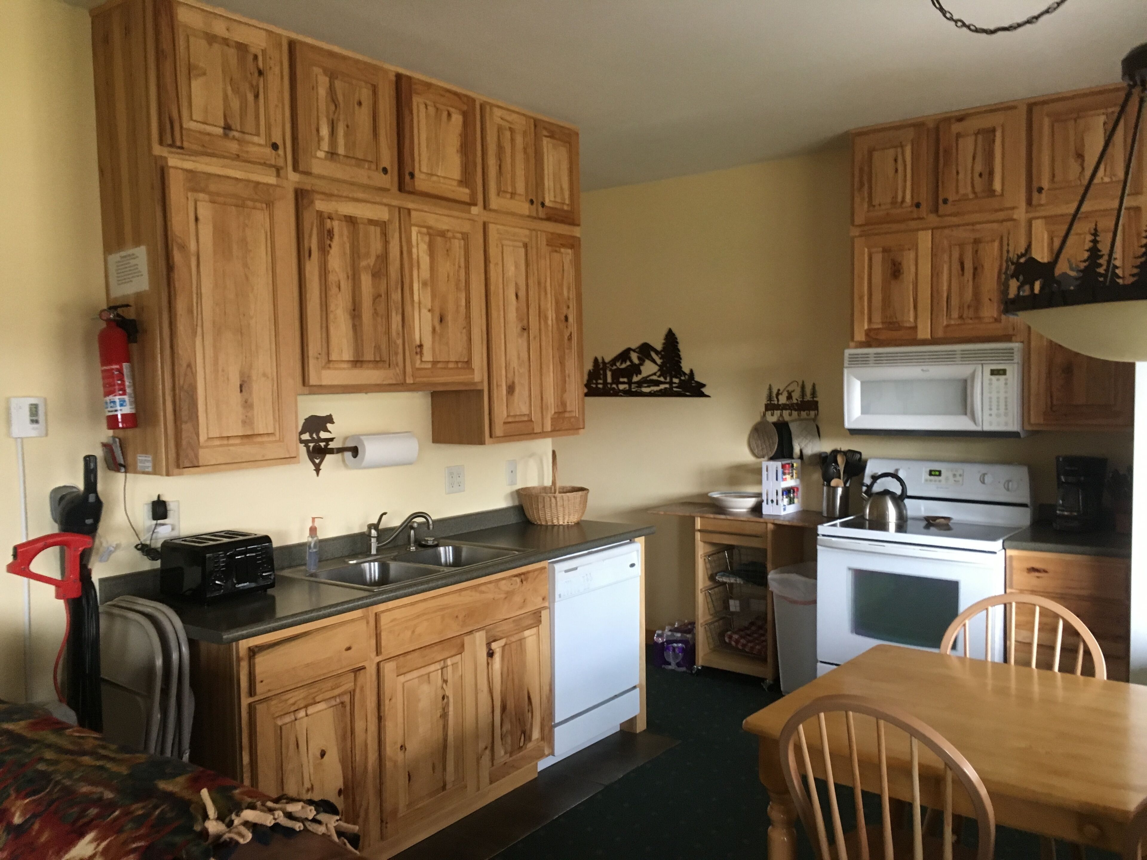 Cabin On Yellowstone River 4 Mi From Gardiner N Entrance To